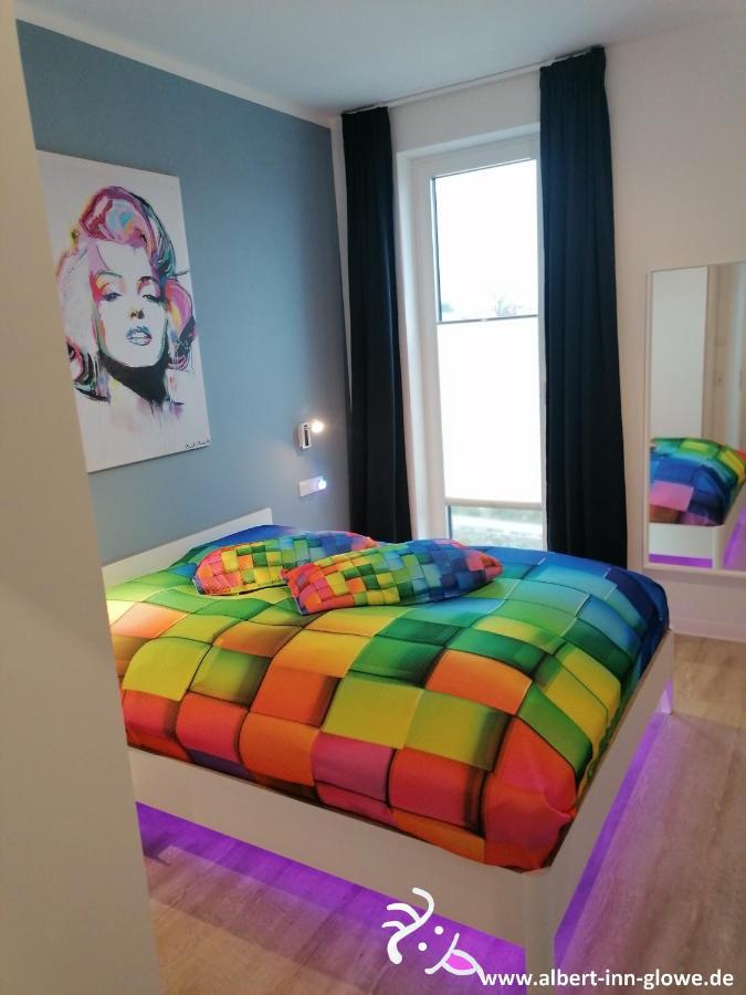 Albert-Inn-Glowe - Barrierefrei & 3 Schlafzimmer & Coworking & Strandkorb-Saisonal & Sauna Im Haus & Fahrraeder Esterno foto