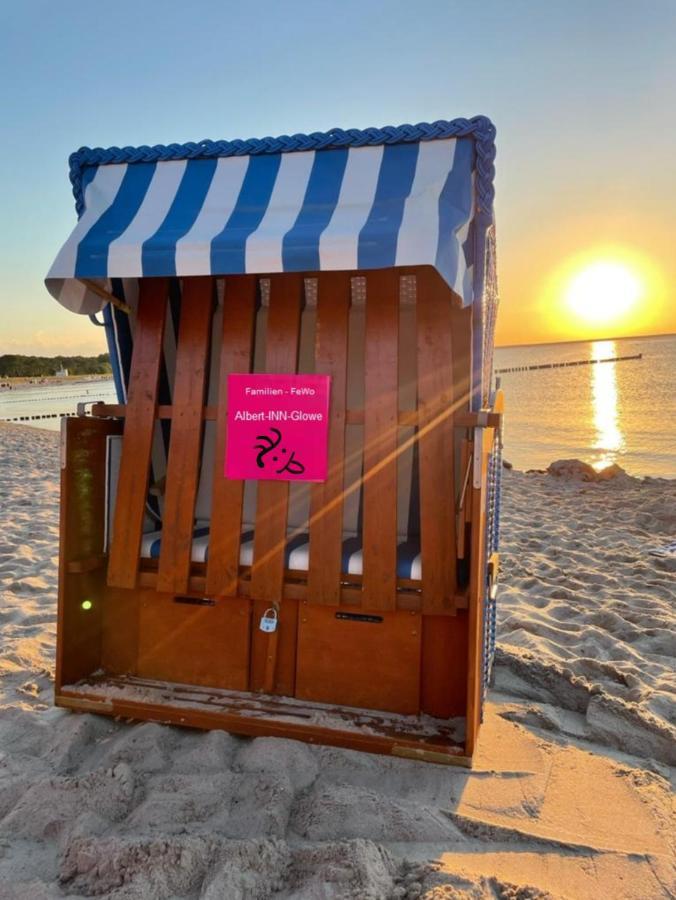 Albert-Inn-Glowe - Barrierefrei & 3 Schlafzimmer & Coworking & Strandkorb-Saisonal & Sauna Im Haus & Fahrraeder Esterno foto