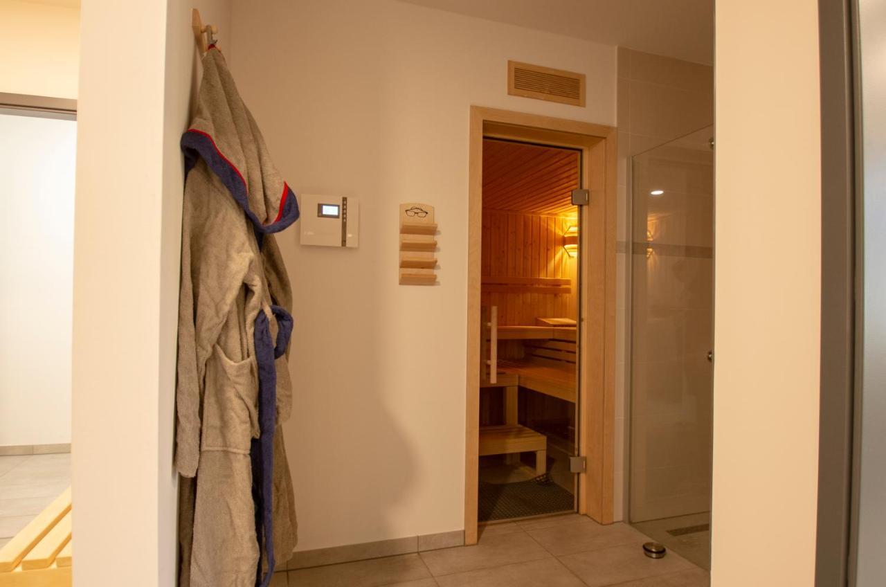 Albert-Inn-Glowe - Barrierefrei & 3 Schlafzimmer & Coworking & Strandkorb-Saisonal & Sauna Im Haus & Fahrraeder Esterno foto