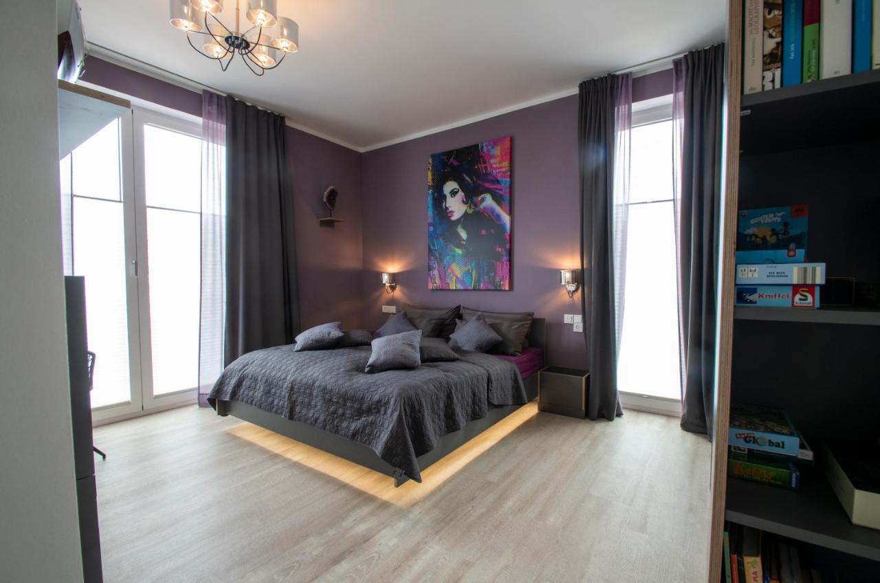 Albert-Inn-Glowe - Barrierefrei & 3 Schlafzimmer & Coworking & Strandkorb-Saisonal & Sauna Im Haus & Fahrraeder Esterno foto